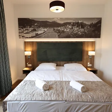 Szálloda Altstadt Hofwirt 3*